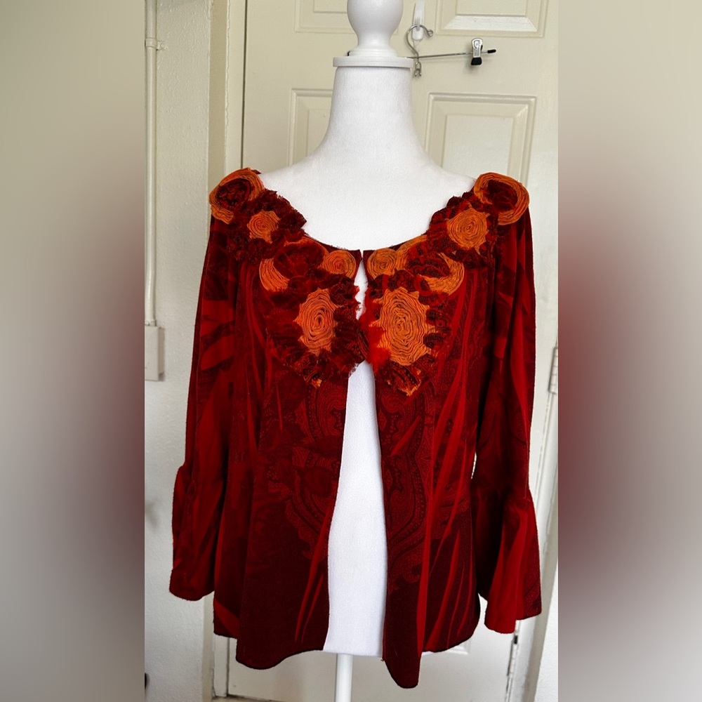 DB SPORT red floral cardigan with floral appliqués
